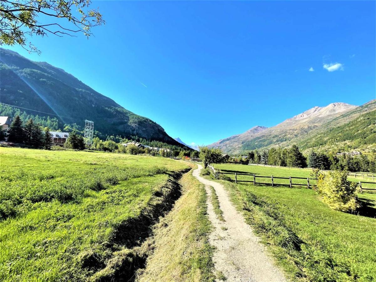 Studio Renove Pres Des Pistes, Parking, Cuisine Equipee - Fr-1-330F-63 Serre Chevalier Bagian luar foto